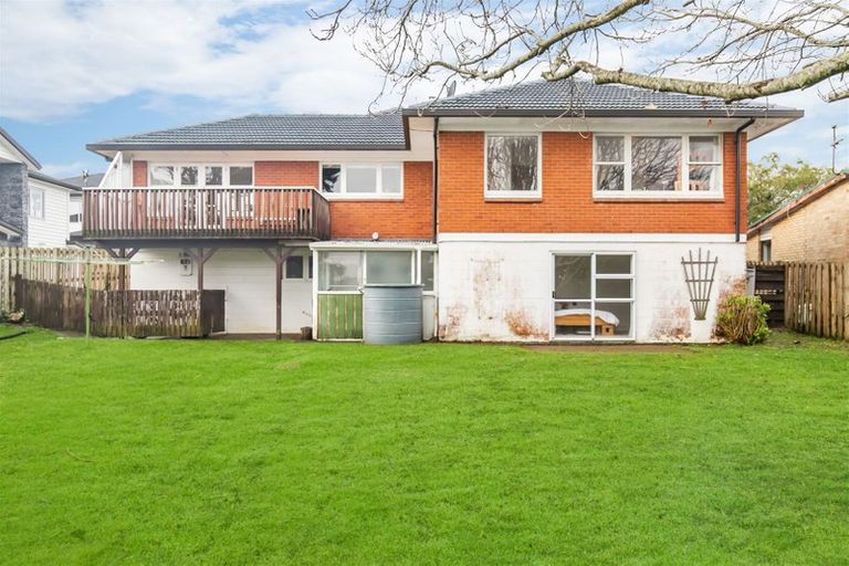 Photo of property in 58 Bleakhouse Road, Howick, Auckland, 2014