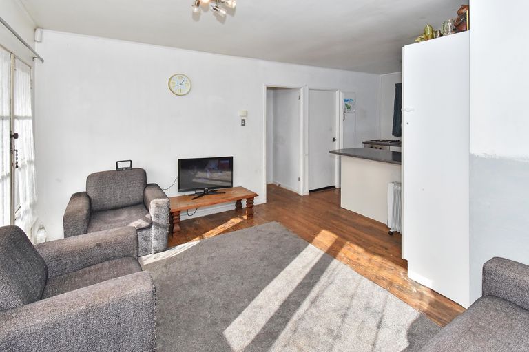 Photo of property in 28c Pah Road, Papatoetoe, Auckland, 2025