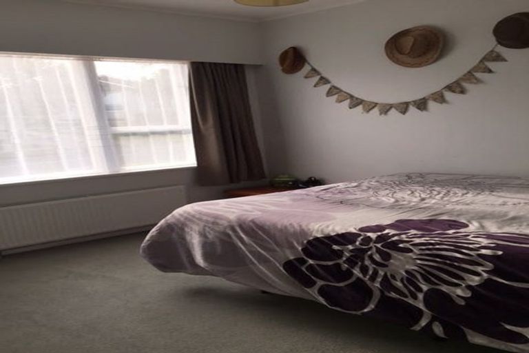 Photo of property in 42 Ayton Drive, Whitby, Porirua, 5024