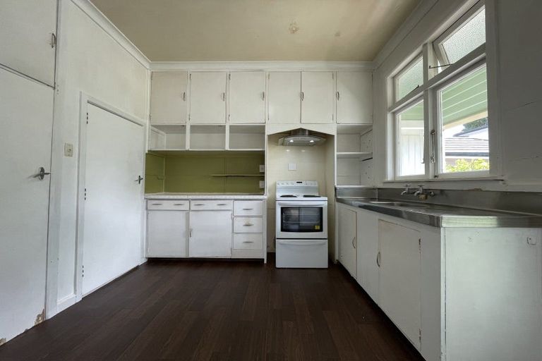 Photo of property in 9 East Street, Terrace End, Palmerston North, 4410