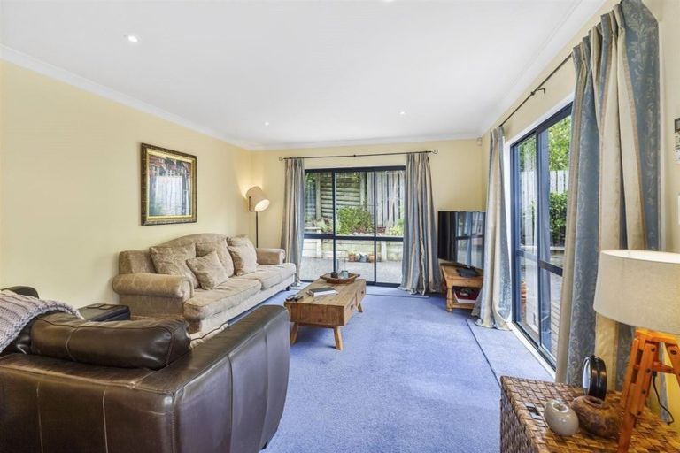 Photo of property in 16a Latitude Close, Whitby, Porirua, 5024