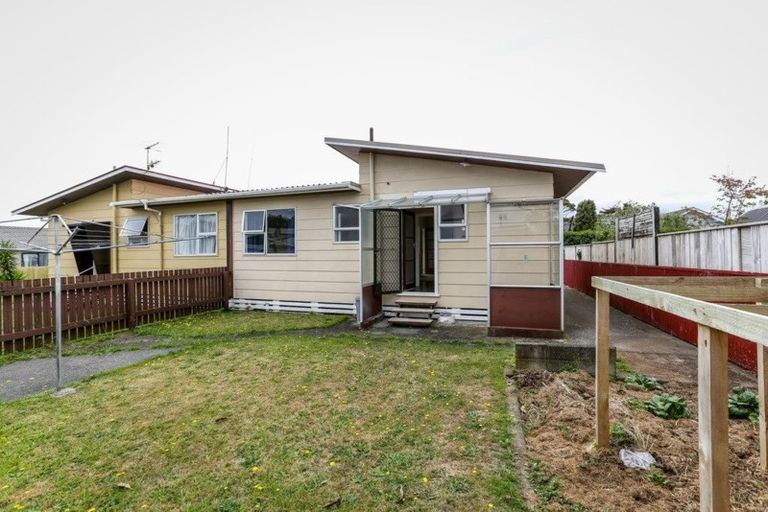 Photo of property in 44a Sanders Avenue, Westown, New Plymouth, 4310