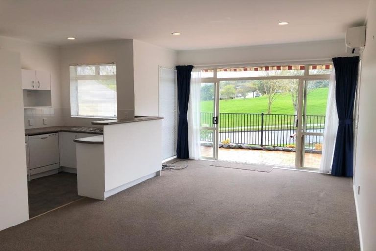 Photo of property in 7/1-5 Gleanor Avenue, Oteha, Auckland, 0632