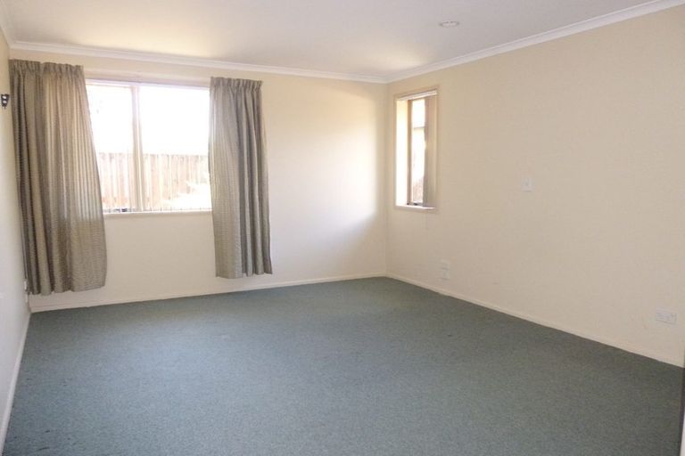 Photo of property in 221 Old Farm Road, Hamilton East, Hamilton, 3216