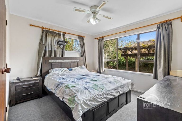 Photo of property in 2/48 Edgeworth Road, Glenfield, Auckland, 0629