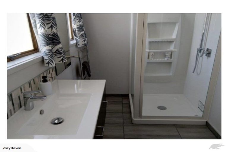 Photo of property in 12 Tairua Heights, Tairua, 3508