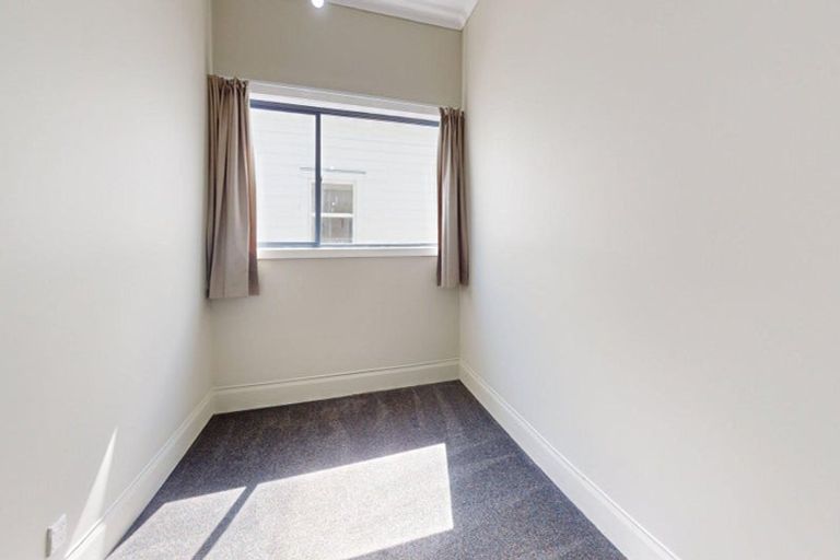Photo of property in 74 Cook Street, Palmerston North, 4410