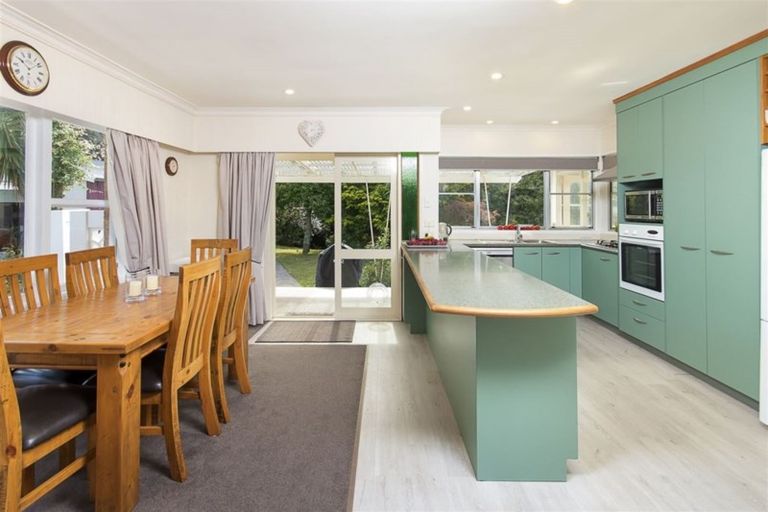 Photo of property in 325 Bald Hill Road, Waiuku, 2681