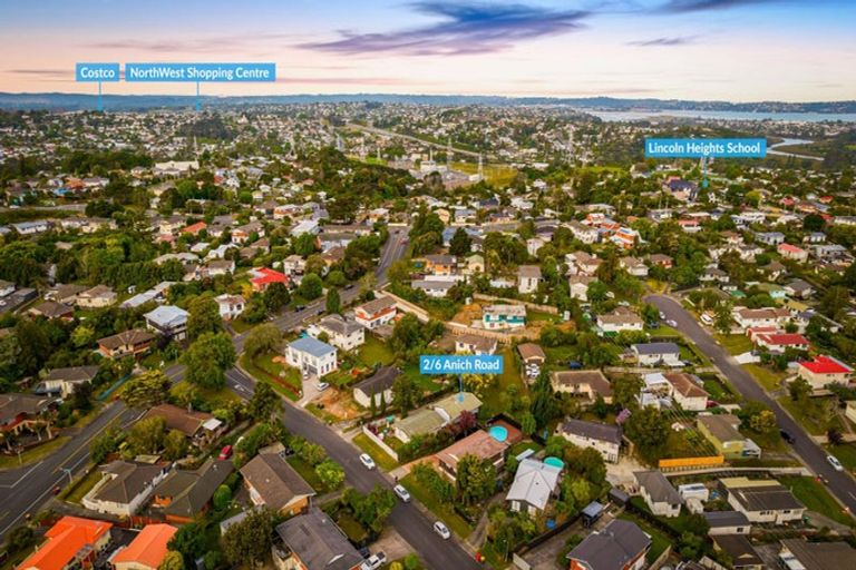 Photo of property in 2/6 Anich Road, Massey, Auckland, 0614