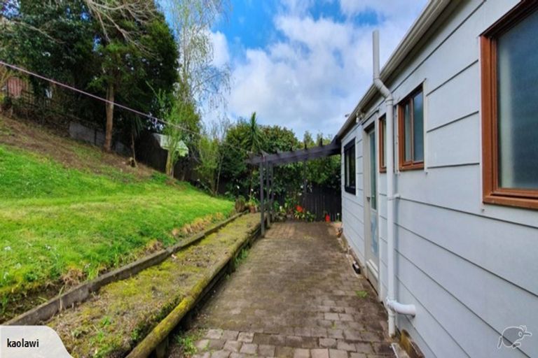 Photo of property in 90 Stapleford Crescent, Browns Bay, Auckland, 0630