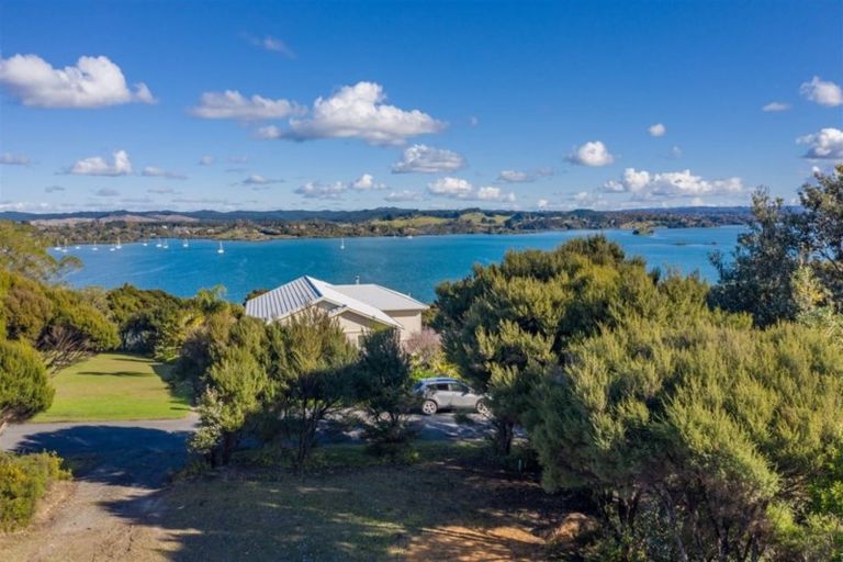 Photo of property in 95 Doves Bay Road, Kerikeri, 0294