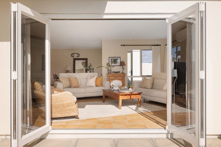 Photo of property in 6 Sovereign Drive, Papamoa Beach, Papamoa, 3118