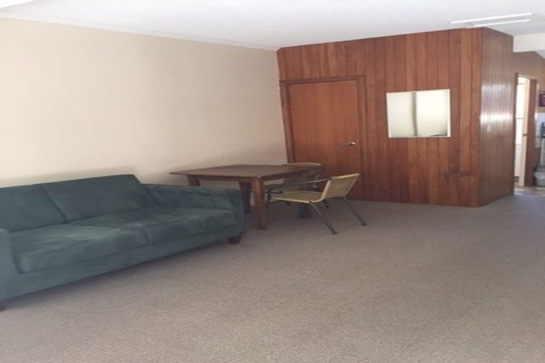 Photo of property in 252 Grounsell Crescent, Belmont, Lower Hutt, 5010