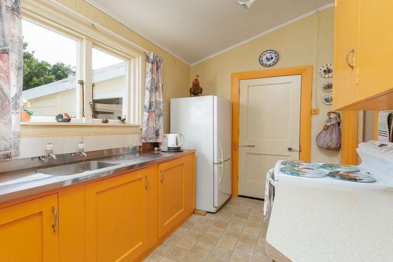 Photo of property in 61 Shearman Street, Waimate, 7924