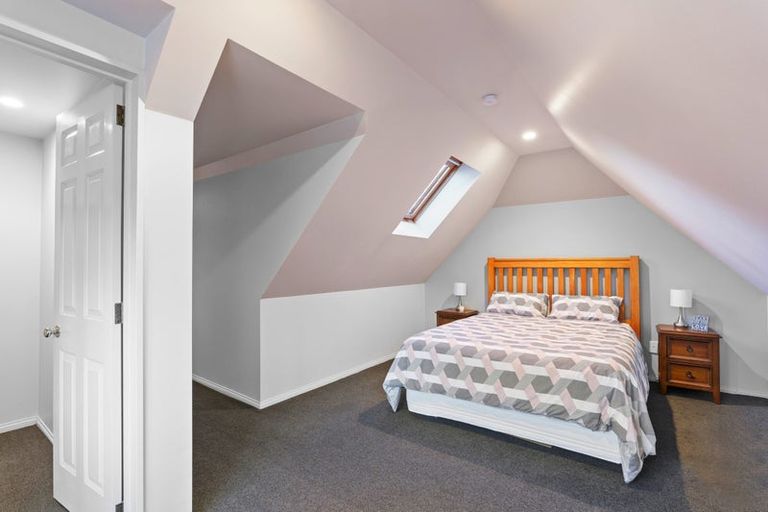 Photo of property in 2/24a Larch Place, Casebrook, Christchurch, 8051