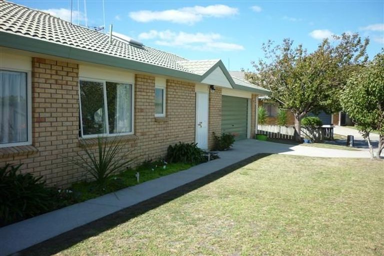 Photo of property in 83 Romana Crescent, Papamoa Beach, Papamoa, 3118