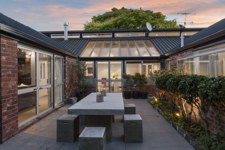 Photo of property in 47 Halswell Junction Road, Halswell, Christchurch, 8025