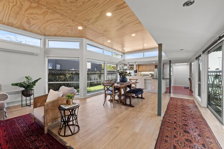 Photo of property in 294 Park Road, Hokowhitu, Palmerston North, 4410