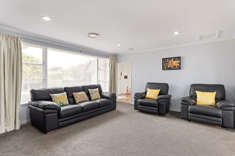 Photo of property in 9 Patea Place, Terrace End, Palmerston North, 4410