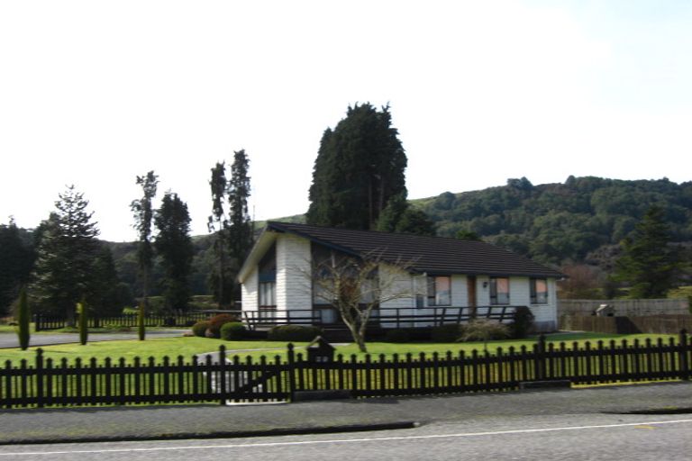 Photo of property in 65 Buller Road, Reefton, 7830