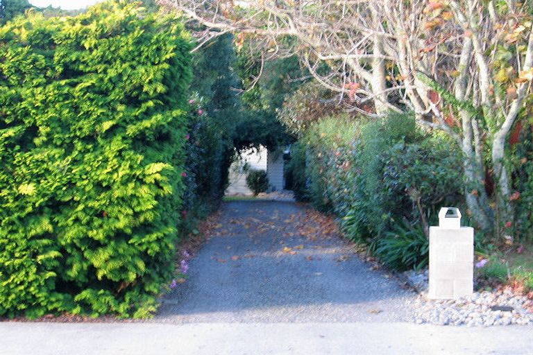 Photo of property in 11 Sunny Glen, Waikanae, 5036