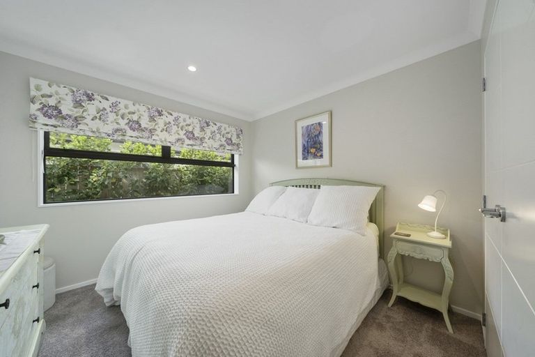 Photo of property in 14 Taranui Way, Paraparaumu Beach, Paraparaumu, 5032