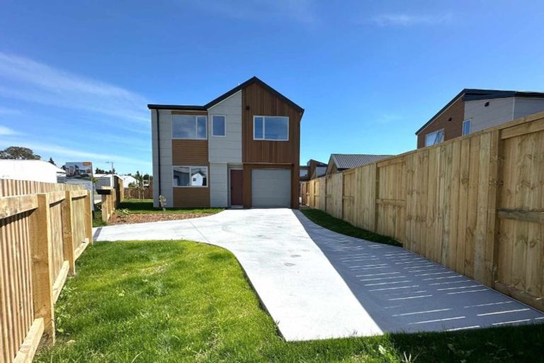 Photo of property in 23 Quentin Drive, Hamilton Lake, Hamilton, 3204