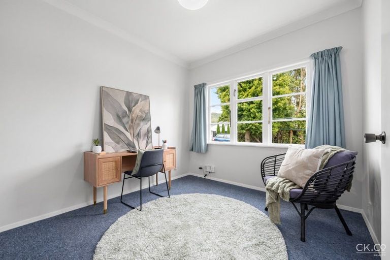 Photo of property in 32 Hall Crescent, Epuni, Lower Hutt, 5011