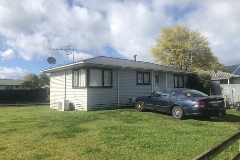 Photo of property in 9 Hirangi Road, Turangi, 3334