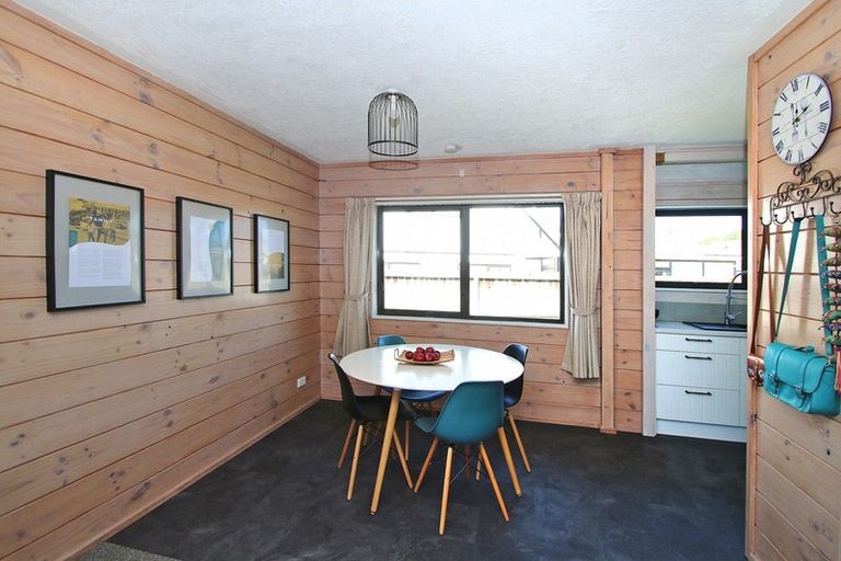 Photo of property in 43 Waterford Road, Fitzroy, Hamilton, 3206