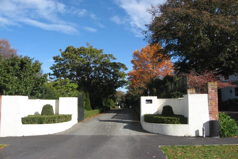 Photo of property in 13a Thornycroft Street, Fendalton, Christchurch, 8052