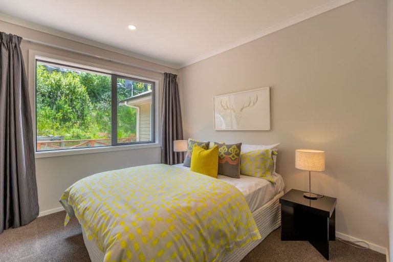 Photo of property in 5 Windsor Road, Waipawa, 4210