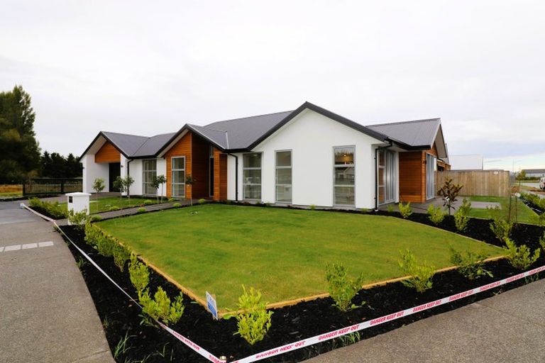 Photo of property in 3 Oakbridge Boulevard, Marshland, Christchurch, 8051