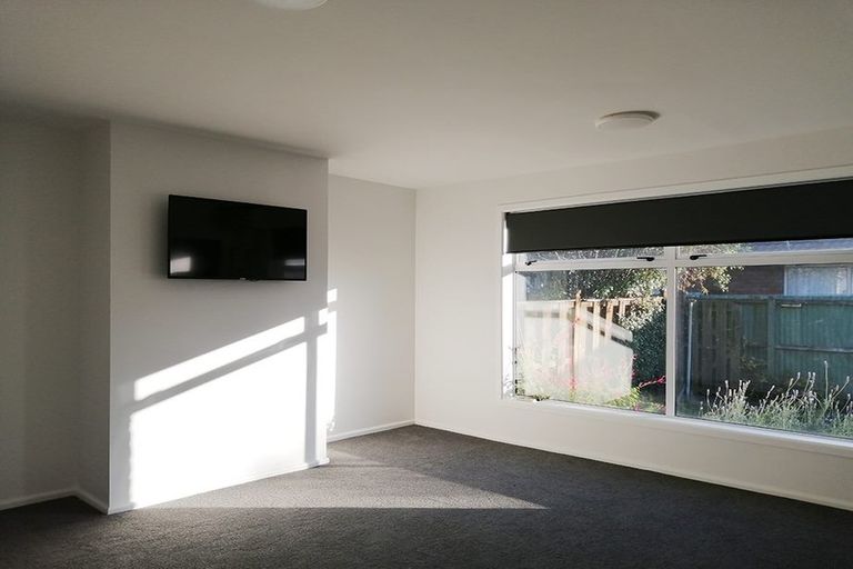 Photo of property in 2/8 Leslie Street, Upper Riccarton, Christchurch, 8041