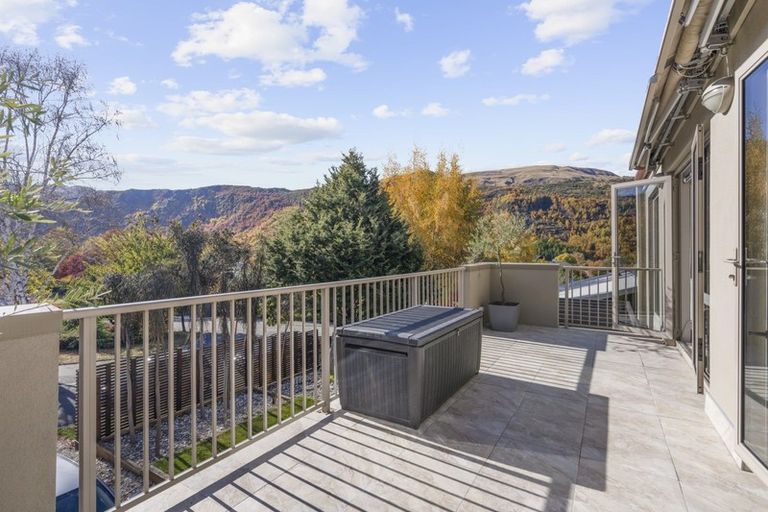 Photo of property in 21 Hood Crescent, Arrowtown, 9302