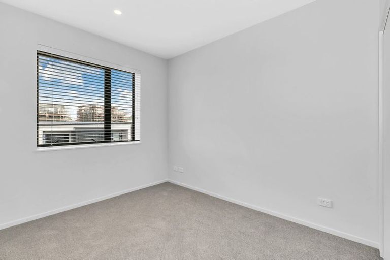 Photo of property in 104/2 Ko Street, Northcote, Auckland, 0627