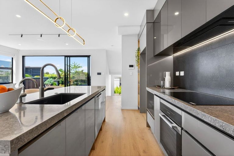 Photo of property in 3/27 Hastings Road, Mairangi Bay, Auckland, 0630