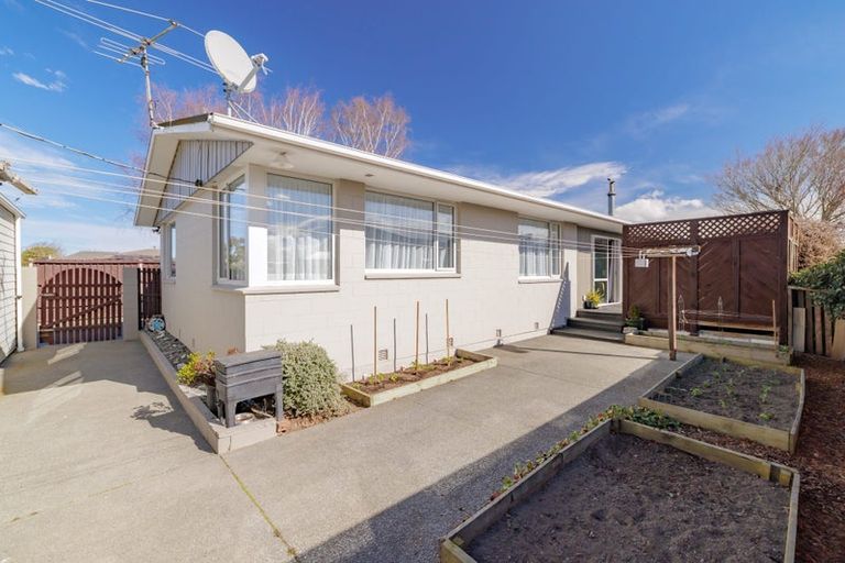 Photo of property in 146 Grimseys Road, Redwood, Christchurch, 8051