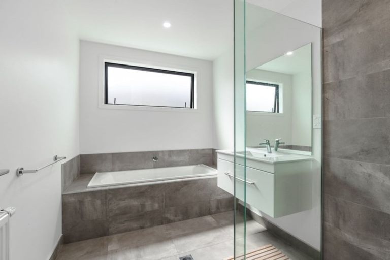 Photo of property in 29 Dewar Street, Lake Hayes, Queenstown, 9304