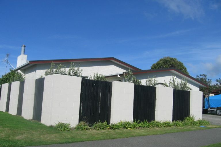 Photo of property in 23 Discovery Drive, Whitby, Porirua, 5024