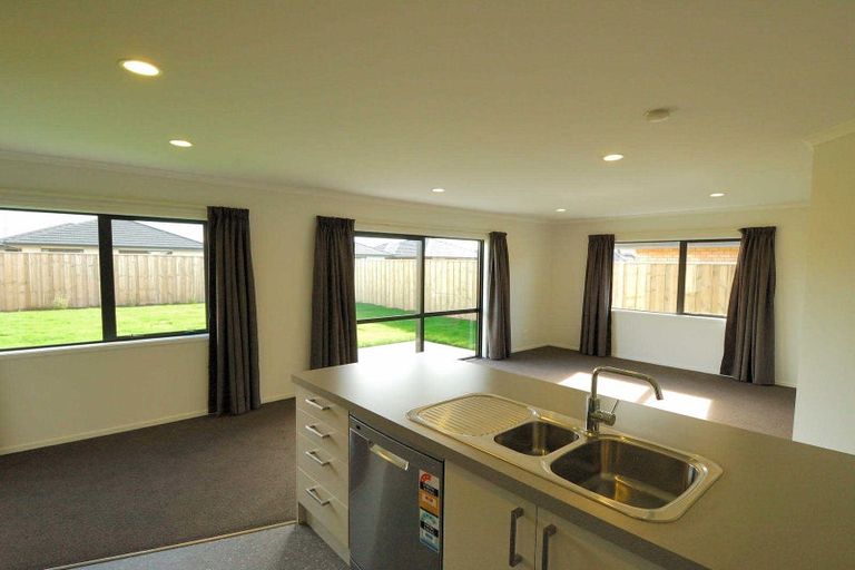 Photo of property in 27 Pakohe Street, Pegasus, 7612