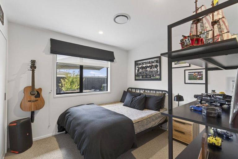 Photo of property in 247 Huatoki Street, Upper Vogeltown, New Plymouth, 4310