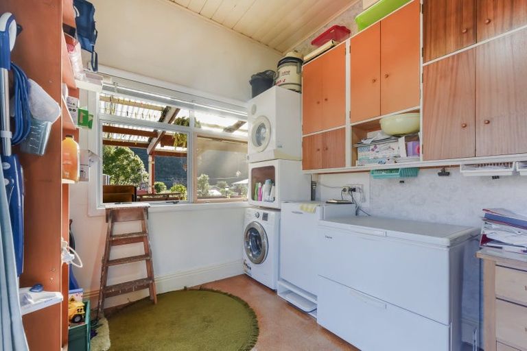 Photo of property in 83 Waikawa Road, Picton, 7220