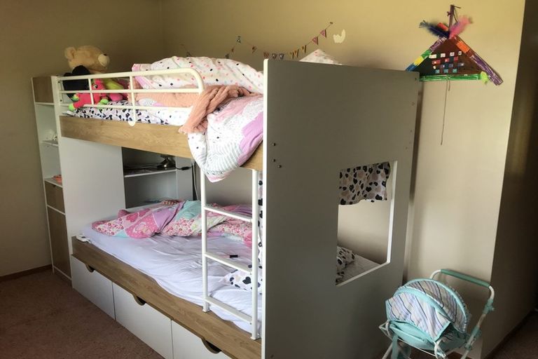 Photo of property in 34 Sartors Avenue, Northcross, Auckland, 0630