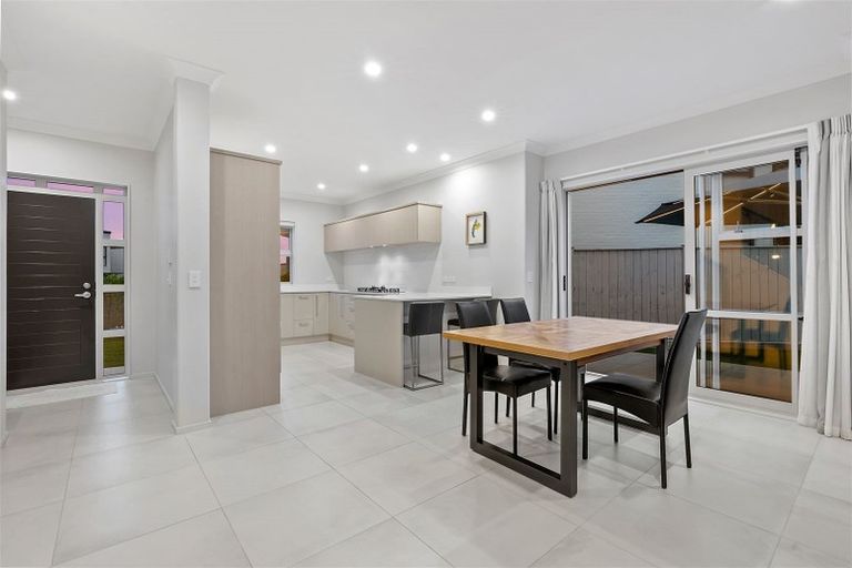 Photo of property in 42 Matairangi Avenue, Totara Heights, Auckland, 2105