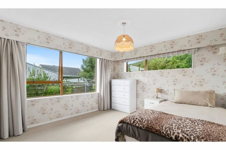 Photo of property in 13a Norton Park Avenue, Fairfield, Lower Hutt, 5011