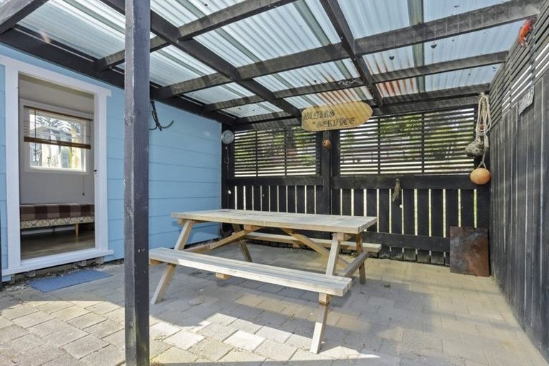 Photo of property in 615 Pukehina Parade, Pukehina, Te Puke, 3189