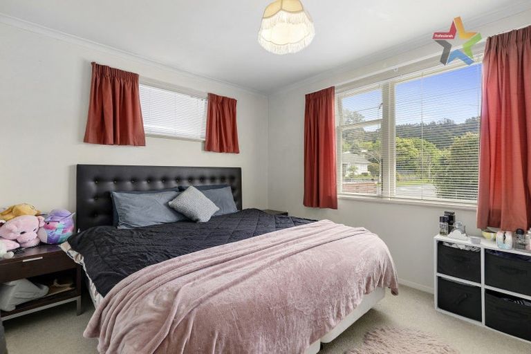 Photo of property in 337 George Street, Stokes Valley, Lower Hutt, 5019