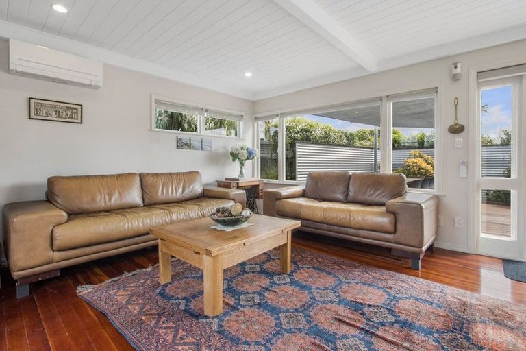 Photo of property in 27a Roretana Drive, Athenree, Katikati, 3177