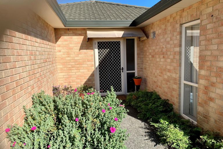 Photo of property in 19a Oakridge Drive, Kerikeri, 0230